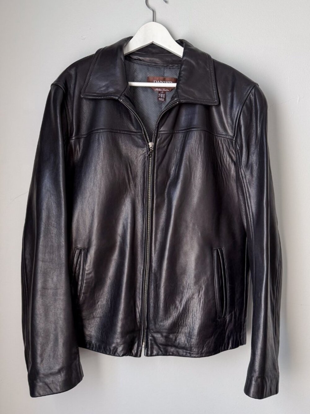 Danier Leather Jacket Men's Large Black Genuine Leather Thinsulate Liner
